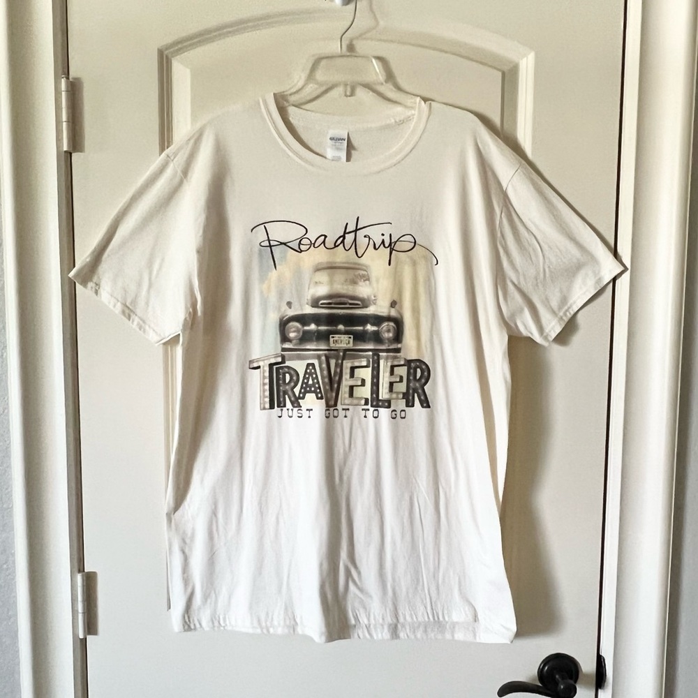 Gildan Softstyle Vintage Roadtrip Traveler Truck Graphic Tee White XL NWOT